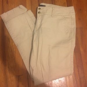 American eagle khakis skinnys size 8